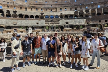 Jessica Harris and her Rome class