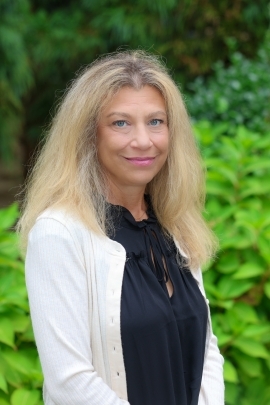 A photograph of Elissa Martin, AGPCNP-BC