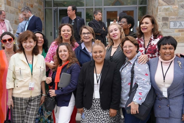 International Diploma of Social Doctrine of the Church summit attendees pose for group photo