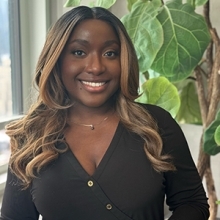 Tina Kassangana headshot